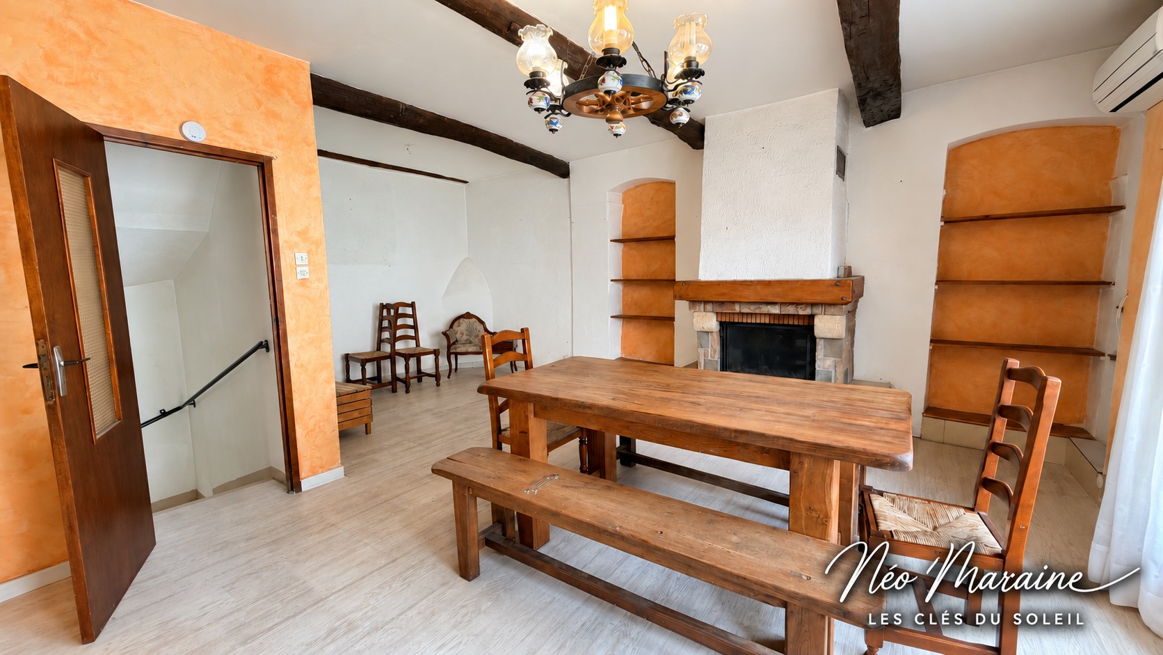 Maison de village avec balcon et mezzanine à Vins-sur-Caramy
